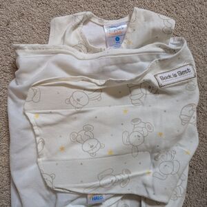 Halo Sleep Sack Swaddle in Cream with Yellow Stars